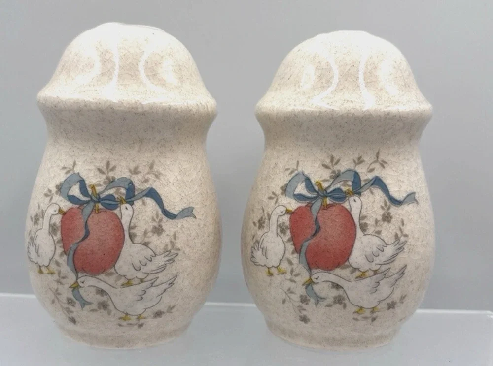 Salt Pepper Shakers Marmalade Geese Apple Blue Ribbon International Vtg 4